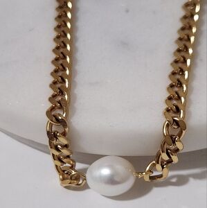 Freshwater pearl charm necklace ✨️